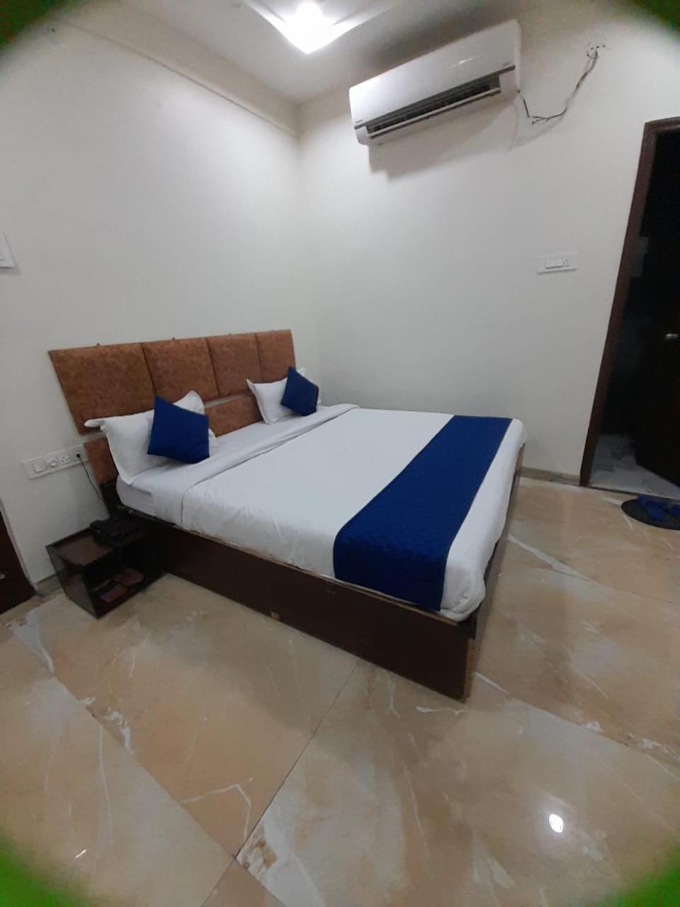 Hotel Abhinandan Indore Eksteriør bilde
